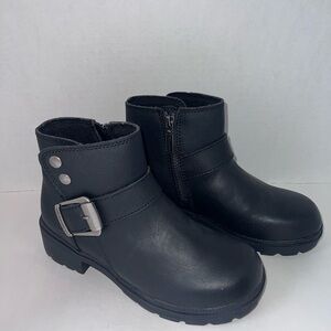Milwaukee Women's Black Leather Side Zip Motorcycle Riding Ankle Boots Size 8 C